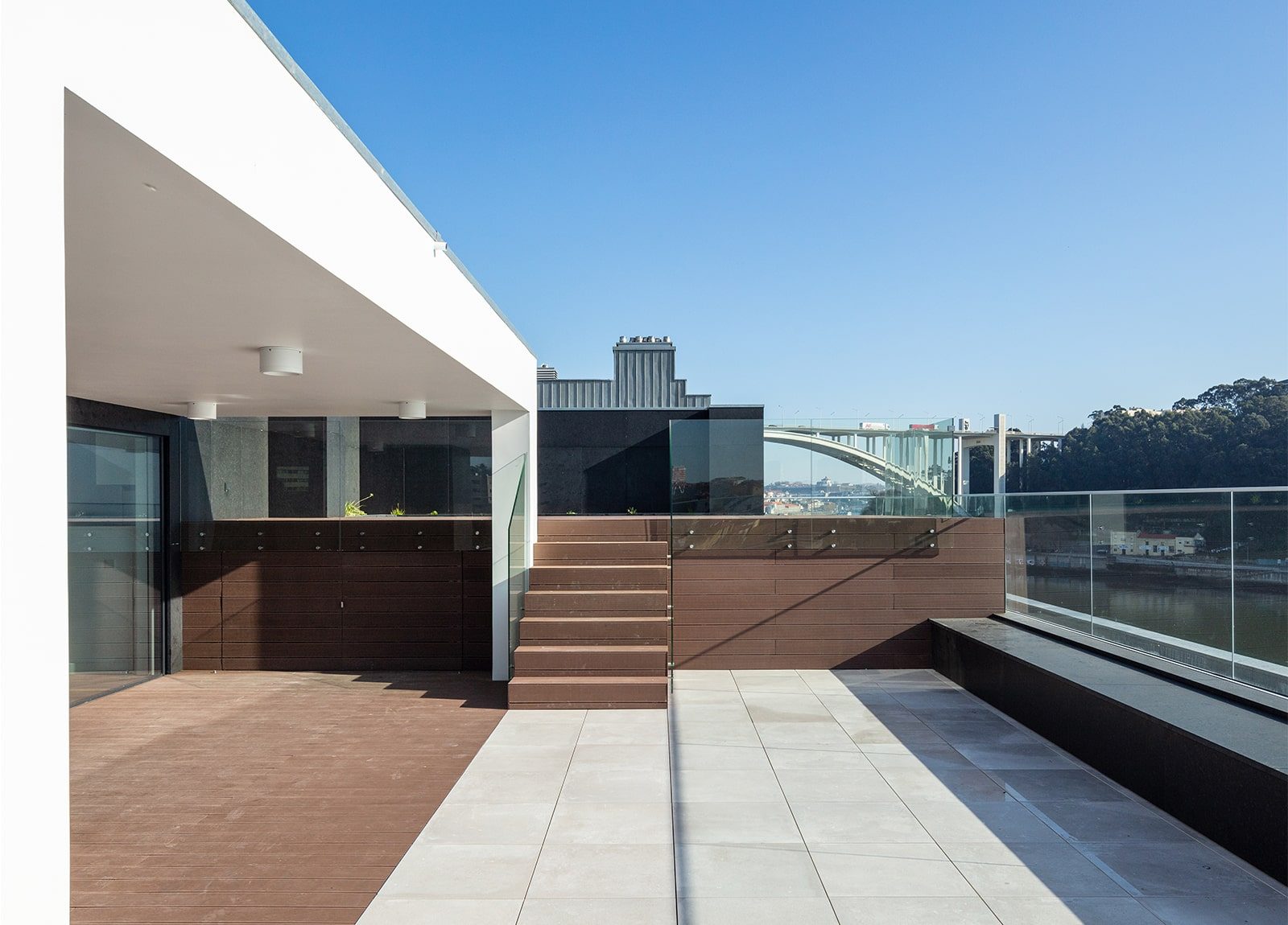 Apel - Ouro Residence