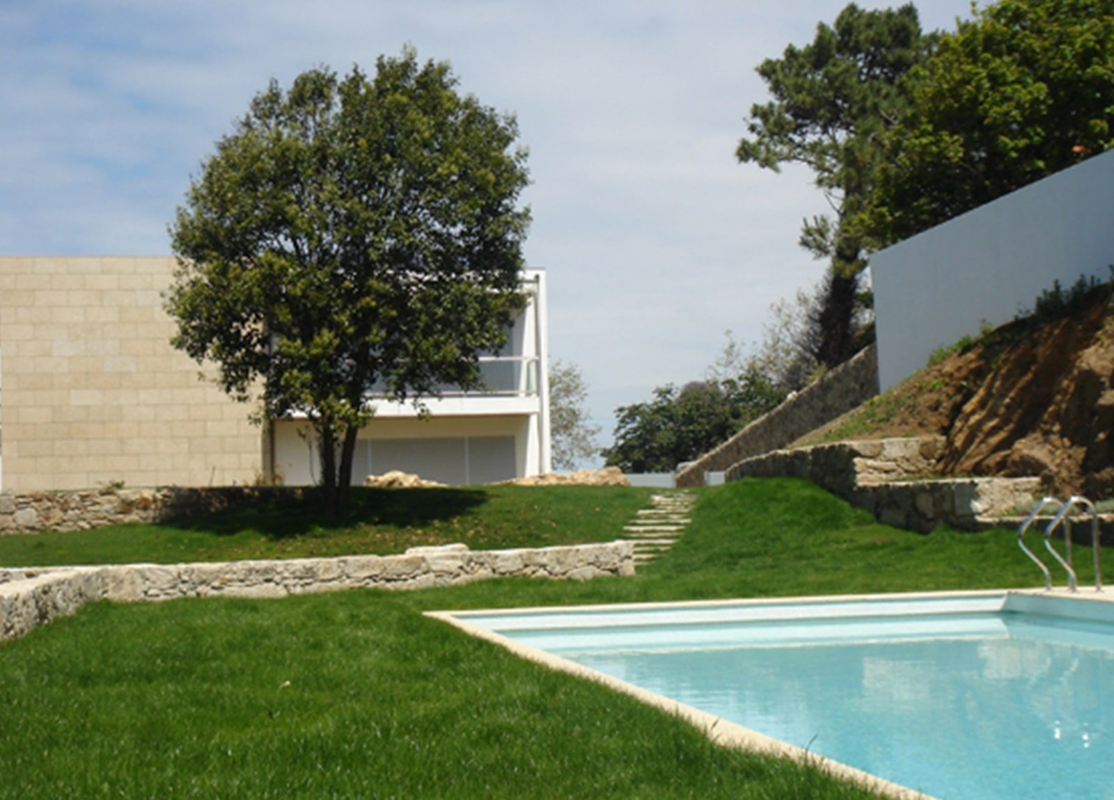 Apel - Condomínio Residencial “Foz Garden”
