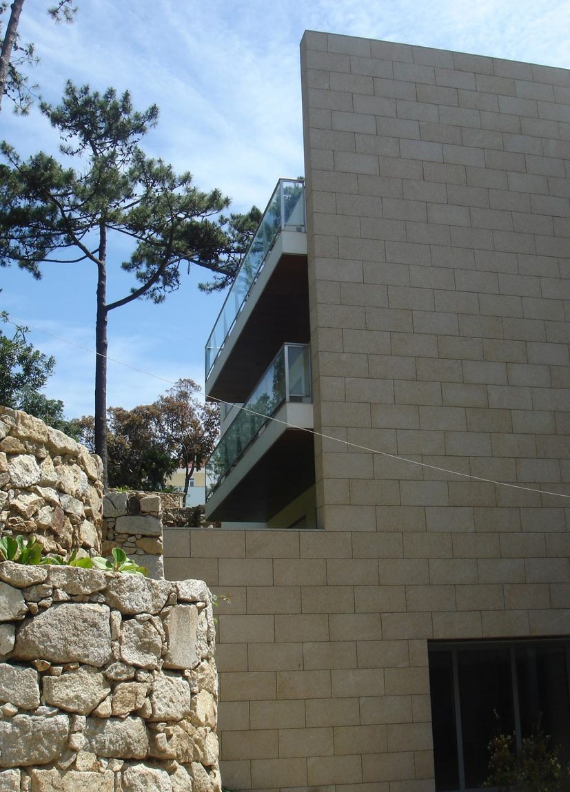 Apel - Condomínio Residencial “Foz Garden”